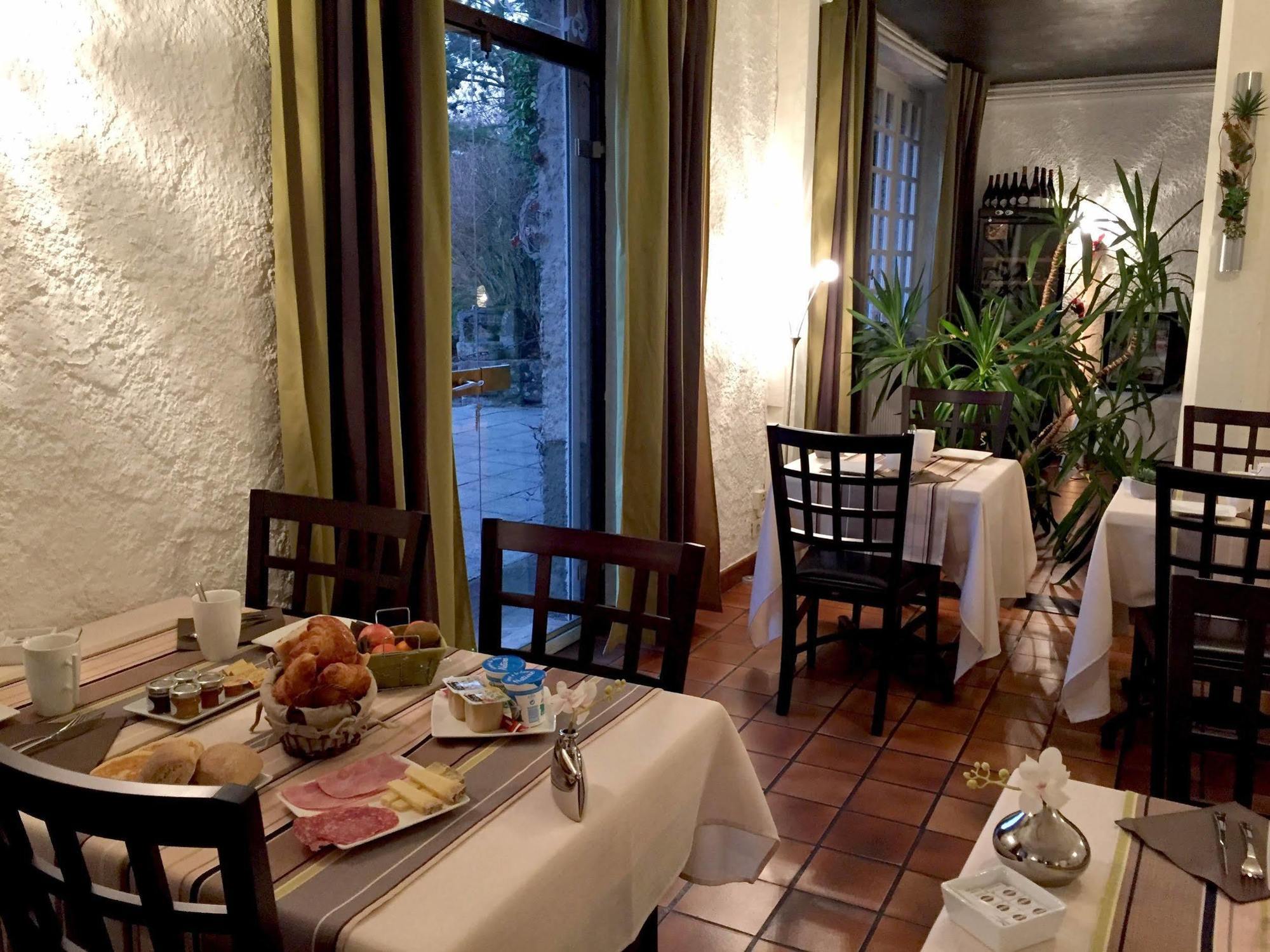 Hotel Logis La Thomasse Aurillac Exteriér fotografie