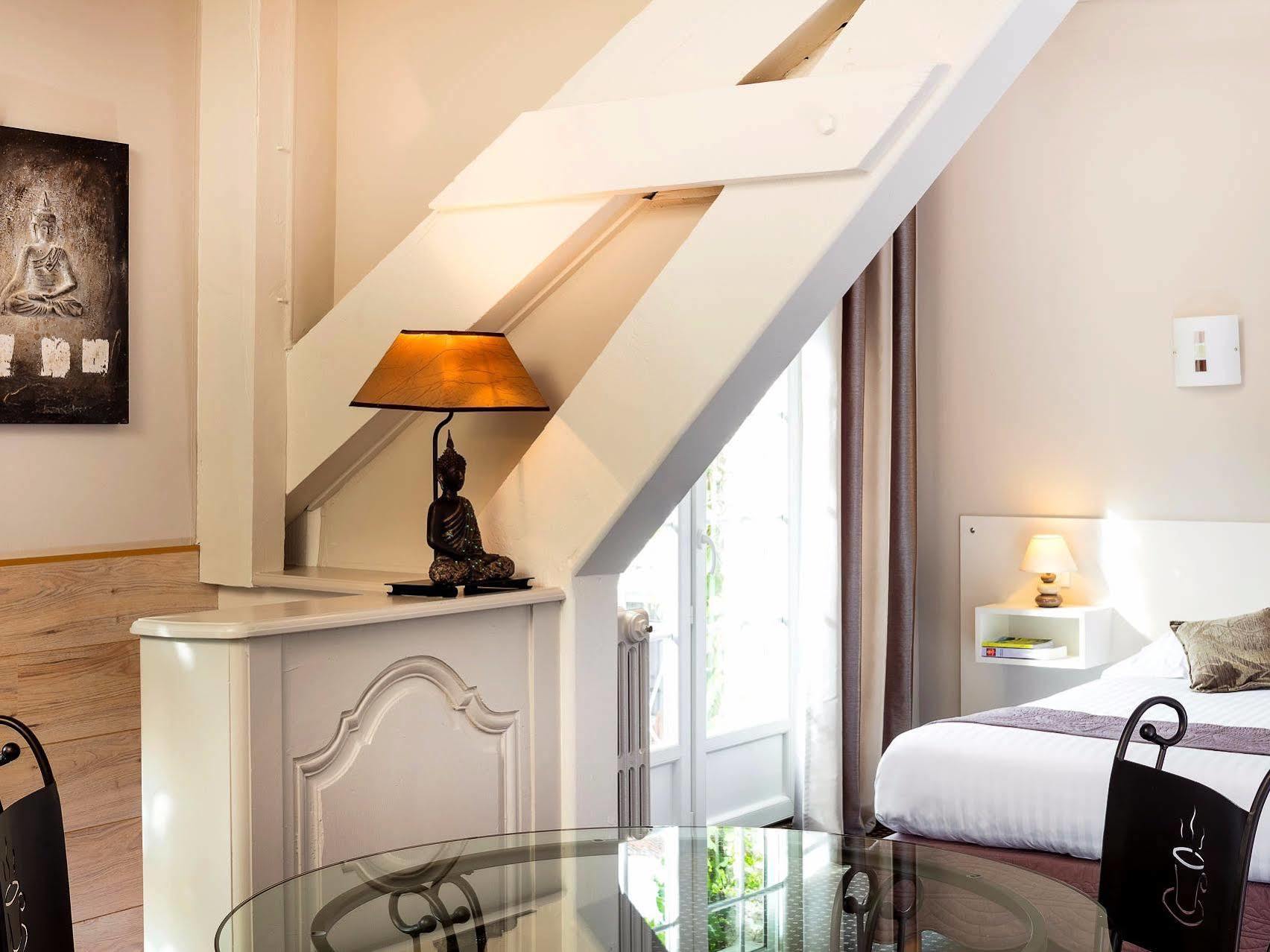 Hotel Logis La Thomasse Aurillac Exteriér fotografie